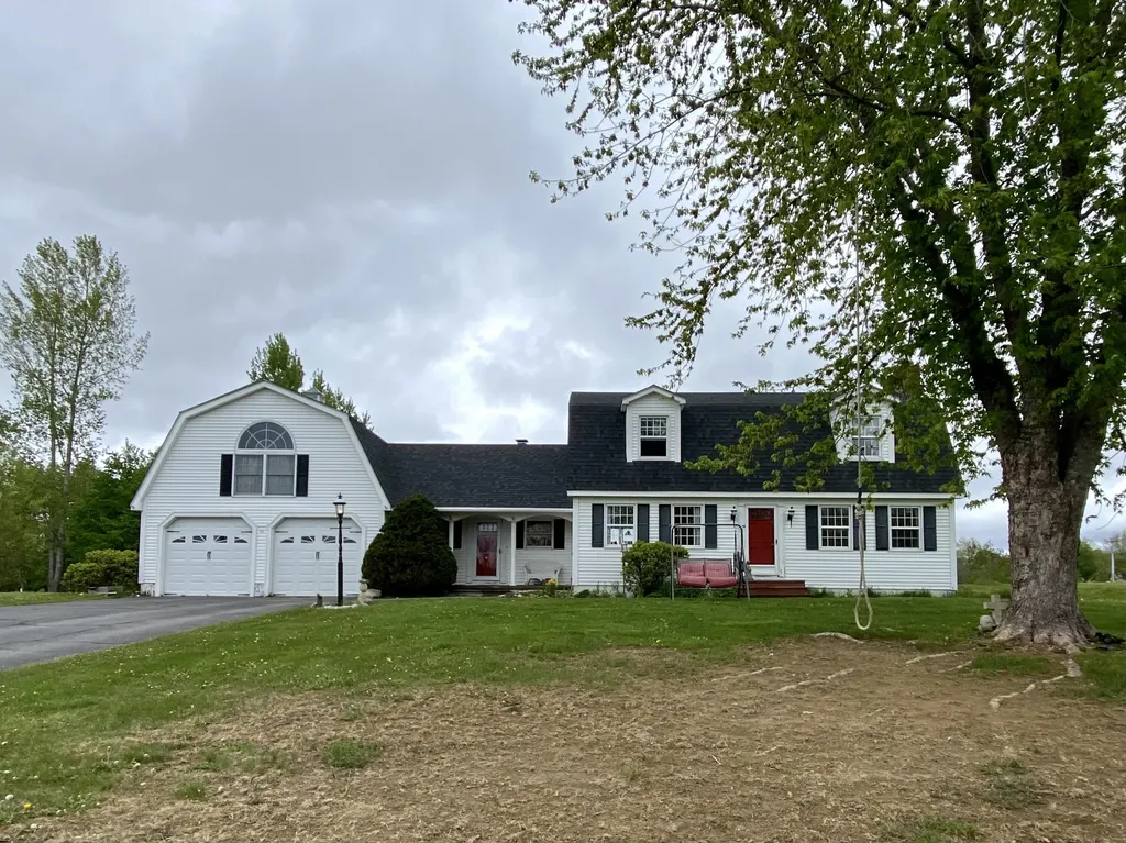 138 Garfield Street Calais ME 04619