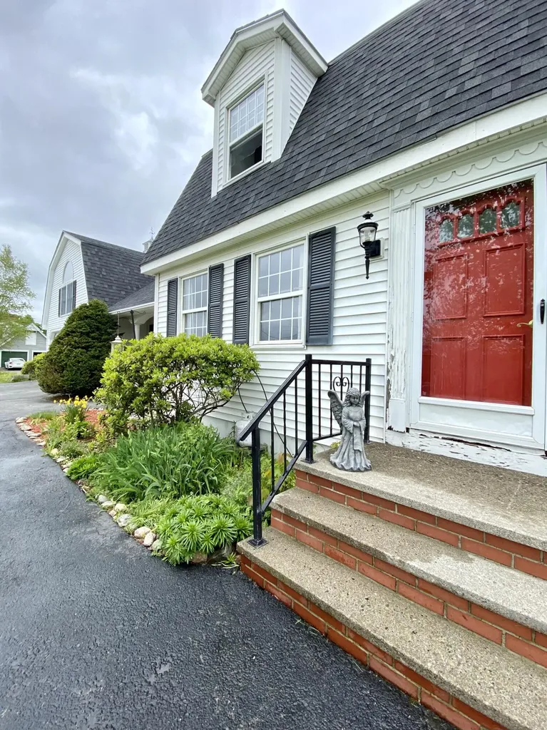 138 Garfield Street Calais ME 04619