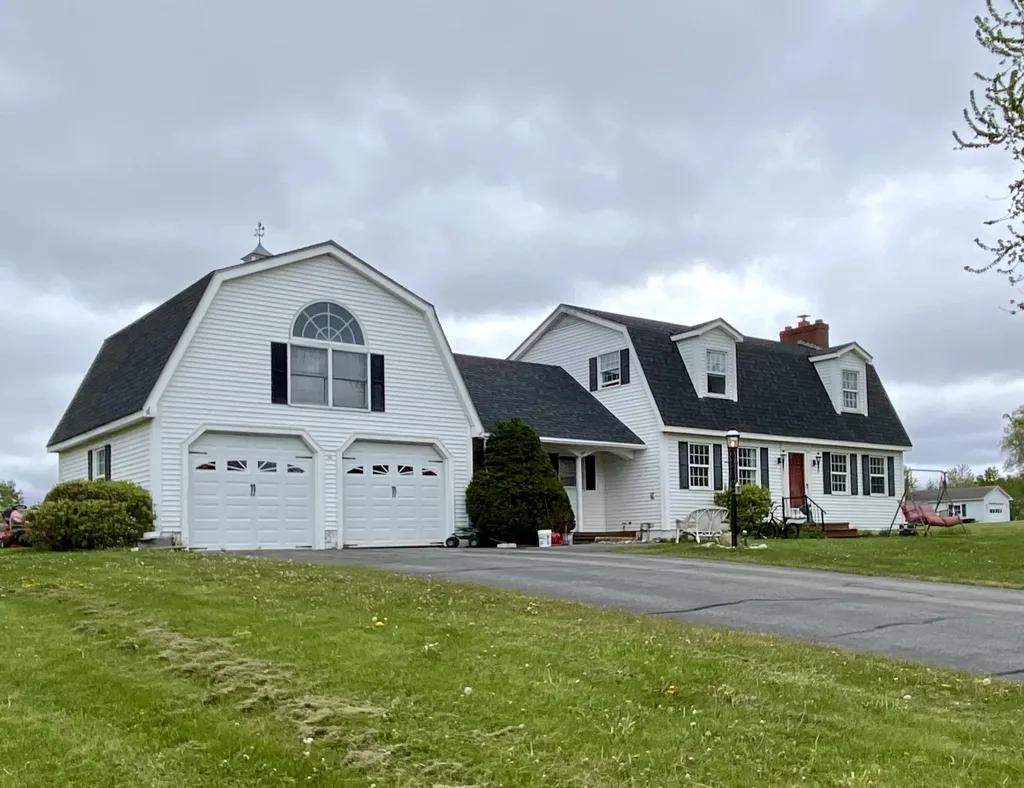 138 Garfield Street Calais ME 04619