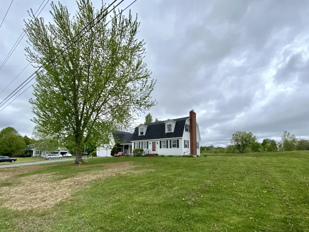 138 Garfield Street Calais ME 04619