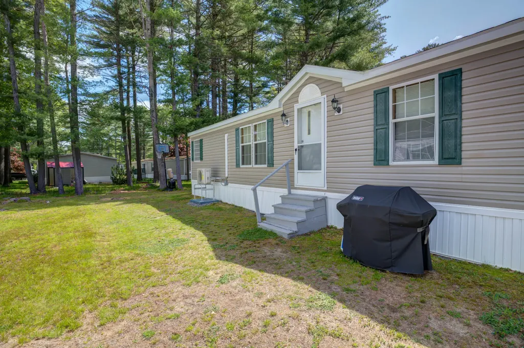 33 Beverly Drive Brunswick ME 04011