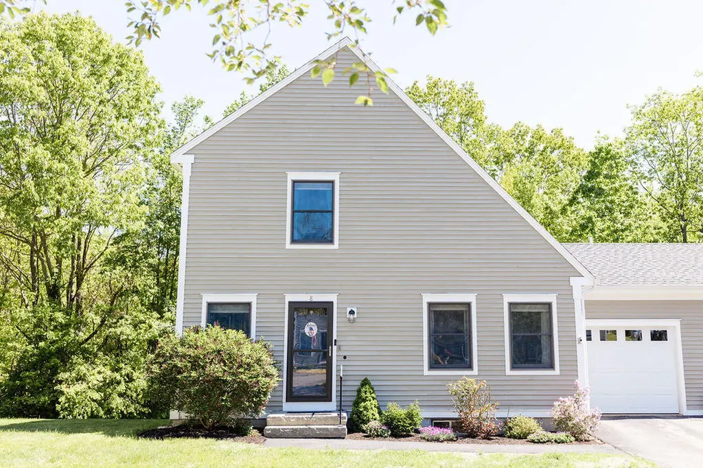 8 Quaker Lane Portland ME 04103