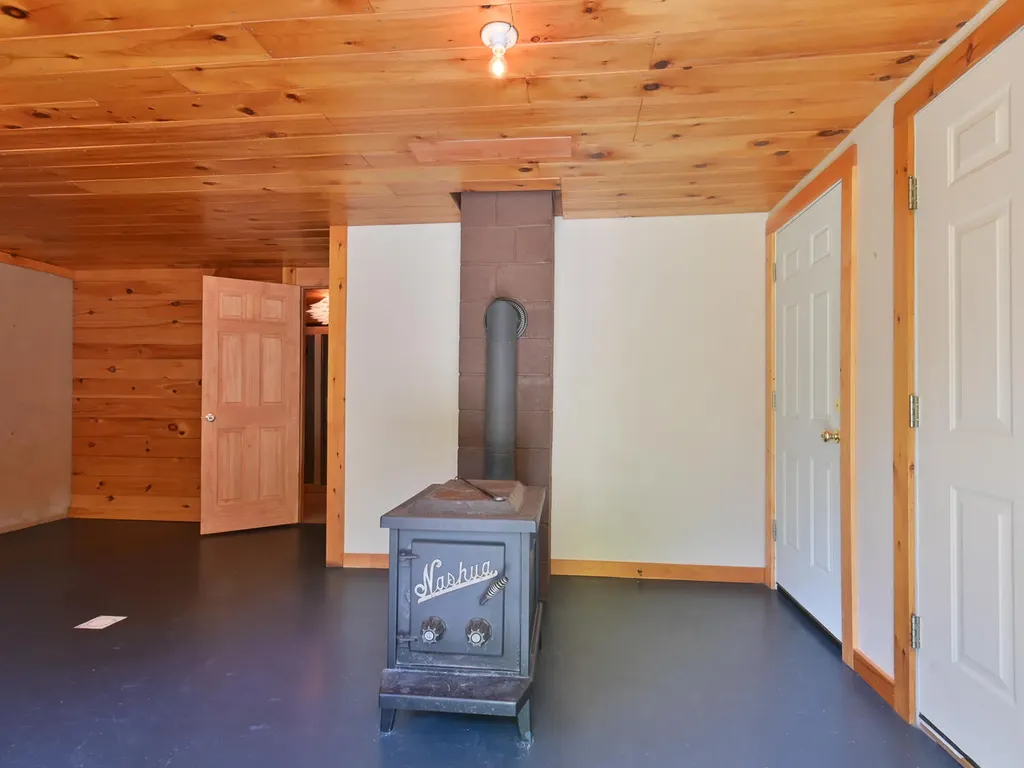 25 Whitetail Lane Bar Harbor ME 04609