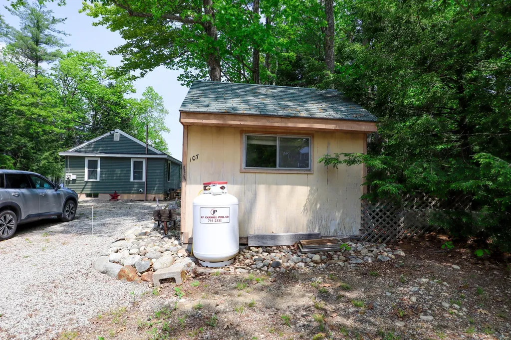 107 Carroll Lane Limerick ME 04048