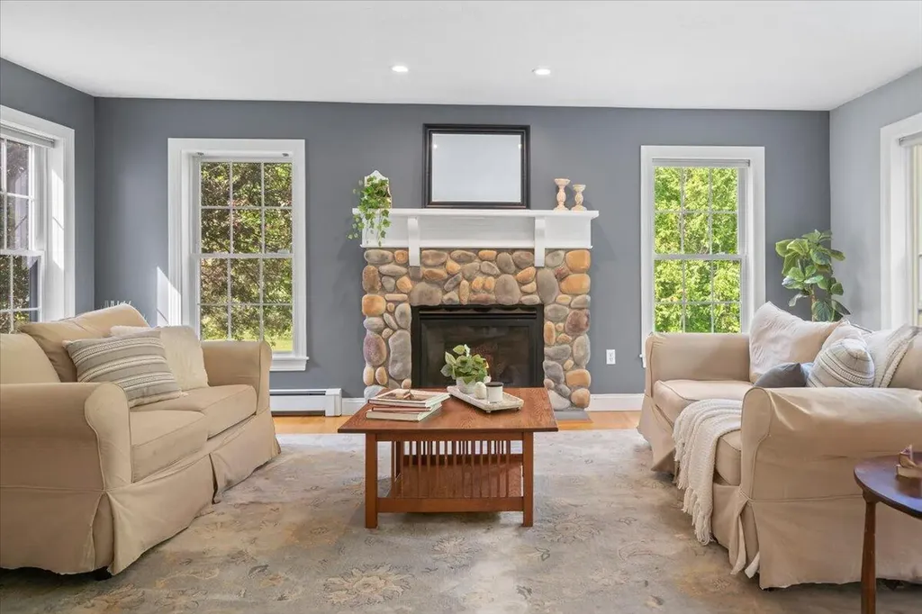 64 Jennifer Drive Auburn ME 04210