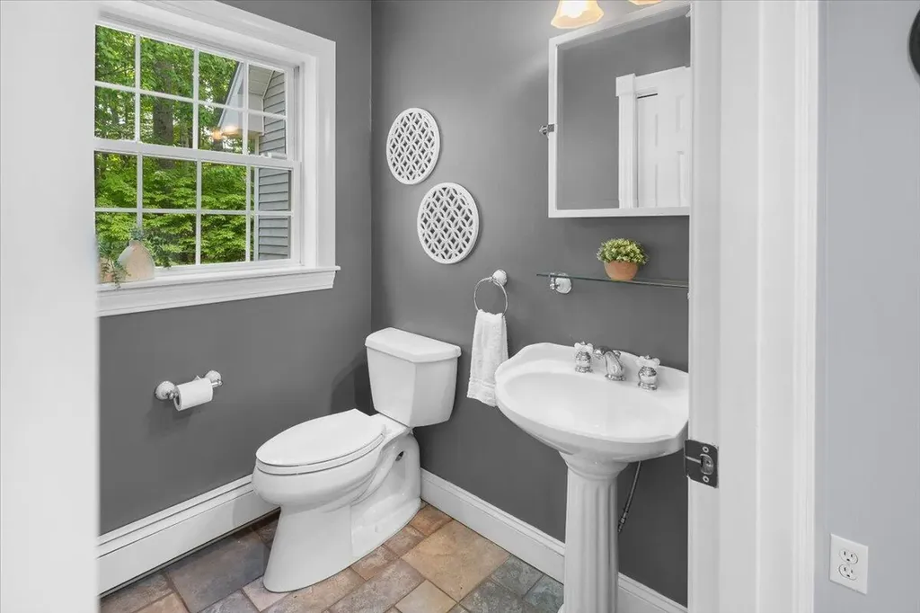 64 Jennifer Drive Auburn ME 04210