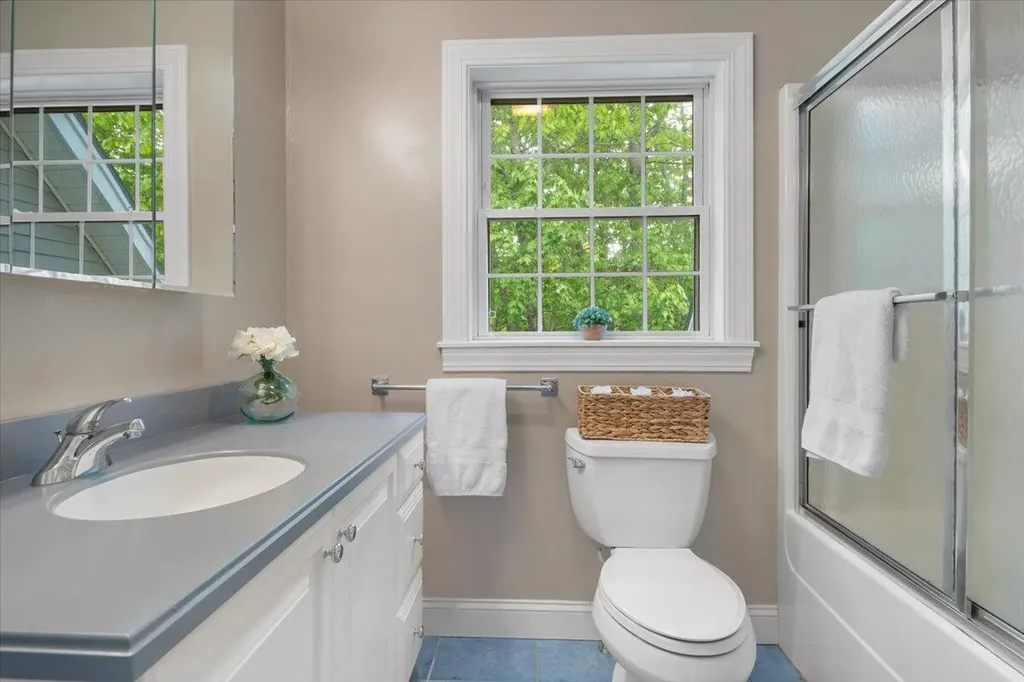 64 Jennifer Drive Auburn ME 04210