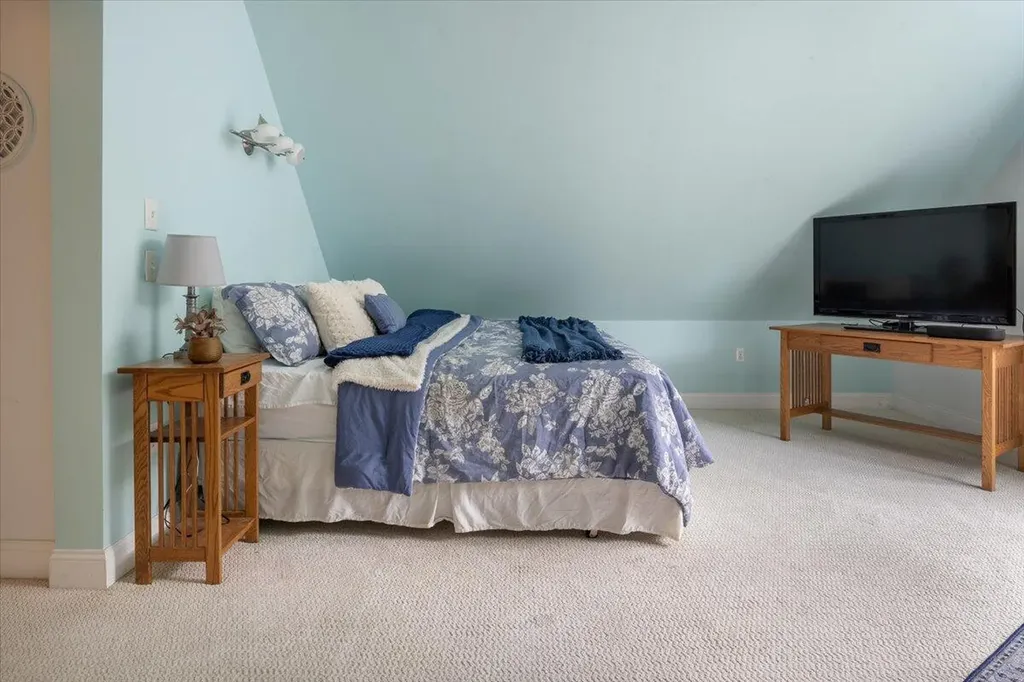 64 Jennifer Drive Auburn ME 04210