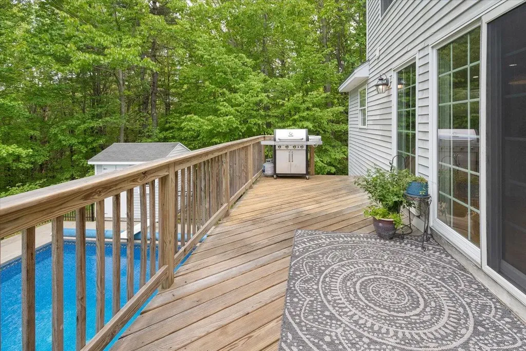 64 Jennifer Drive Auburn ME 04210