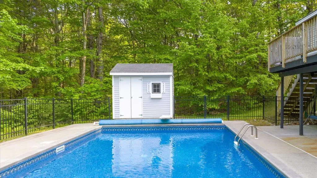 64 Jennifer Drive Auburn ME 04210