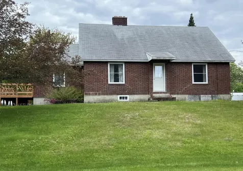 17 Maxim Street Madison ME 04950
