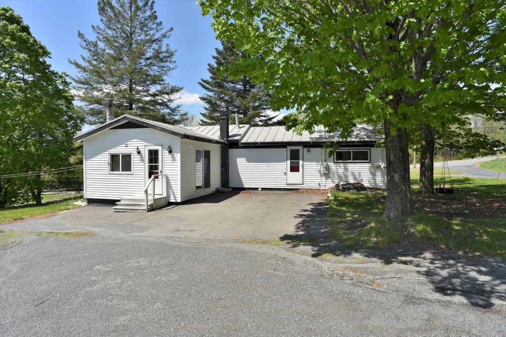 3 Dube Lane Solon ME 04979