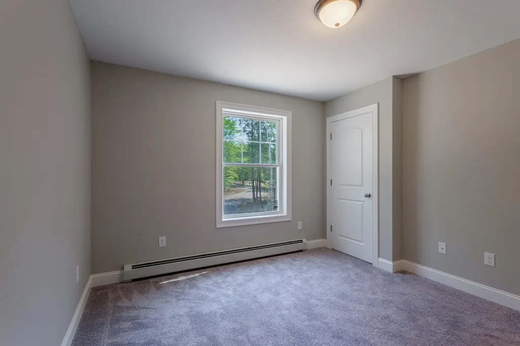 19 Treasure Lane Windham ME 04062