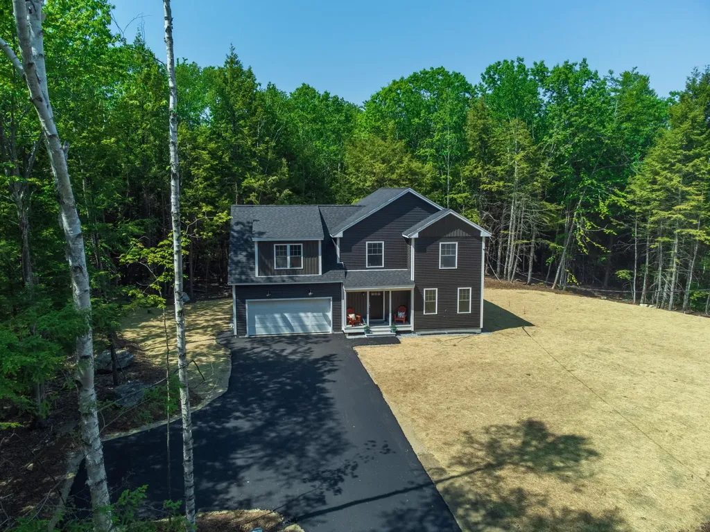 19 Treasure Lane Windham ME 04062