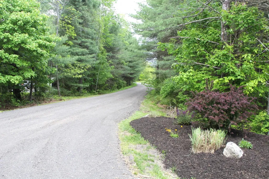 19 Treasure Lane Windham ME 04062