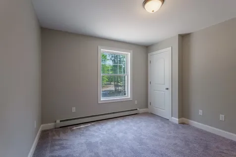 19 Treasure Lane Windham ME 04062