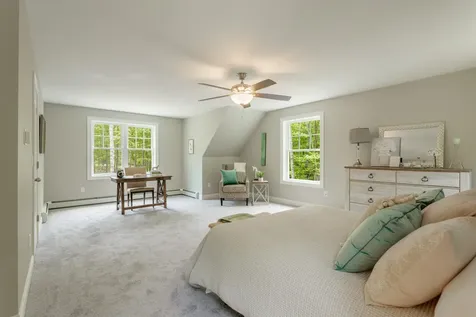 19 Treasure Lane Windham ME 04062