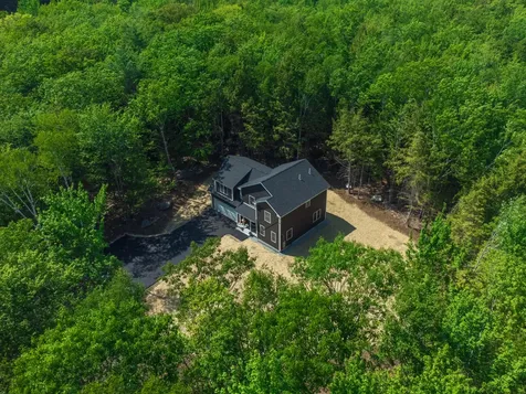 19 Treasure Lane Windham ME 04062