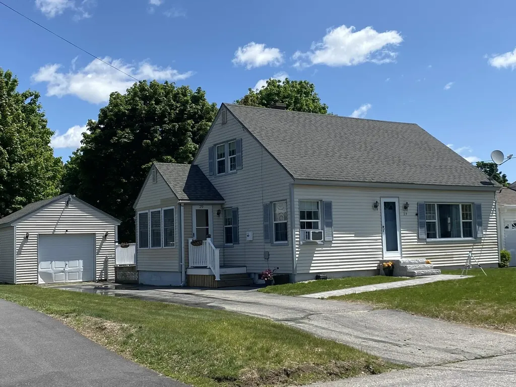 29 Harding Street Biddeford ME 04005