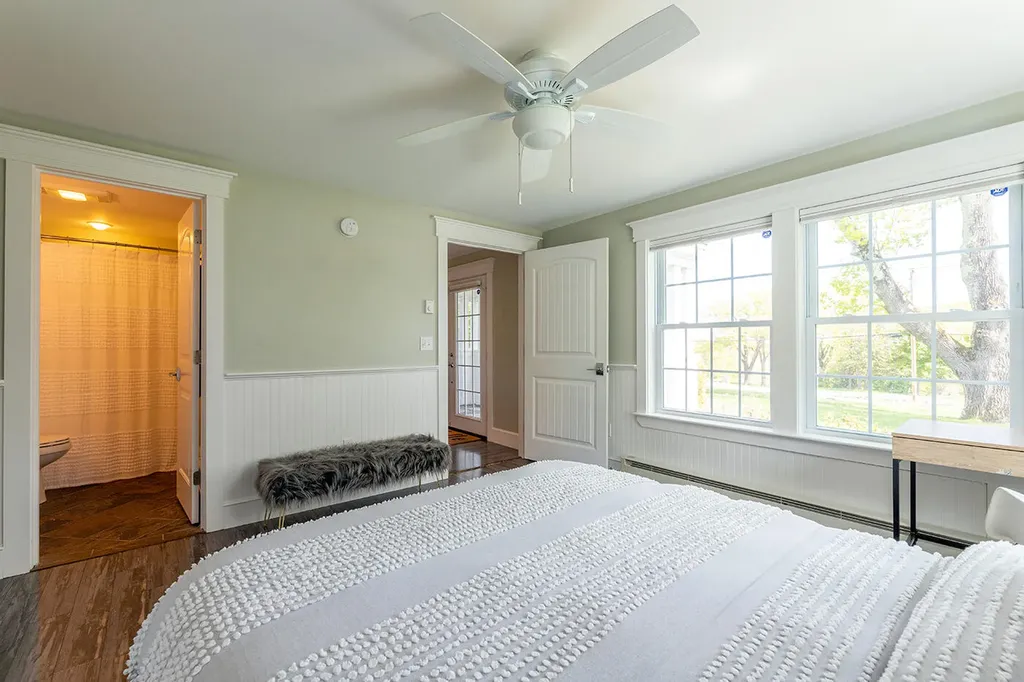7 Michelle Lane Rockport ME 04856