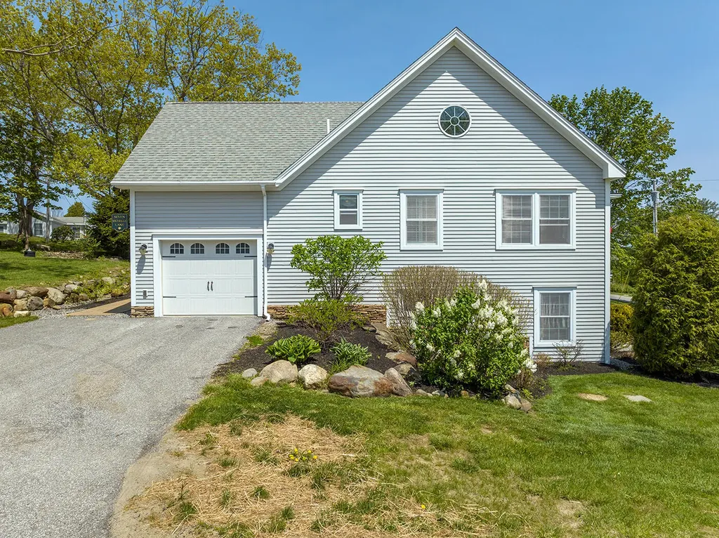 7 Michelle Lane Rockport ME 04856