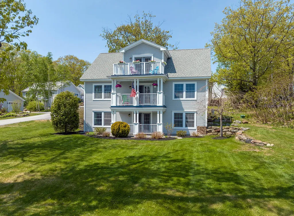 7 Michelle Lane Rockport ME 04856