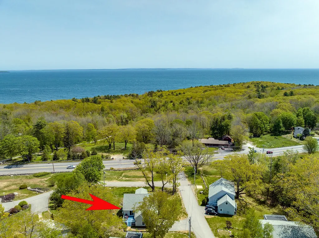 7 Michelle Lane Rockport ME 04856