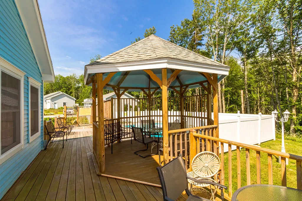 7 Michelle Lane Rockport ME 04856