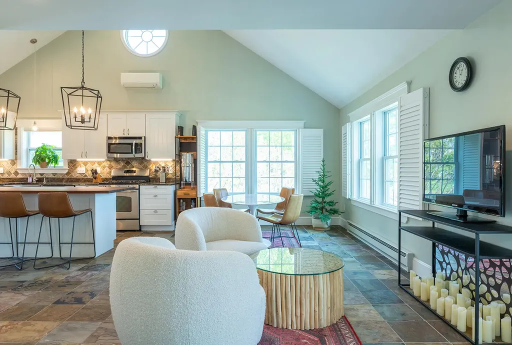 7 Michelle Lane Rockport ME 04856
