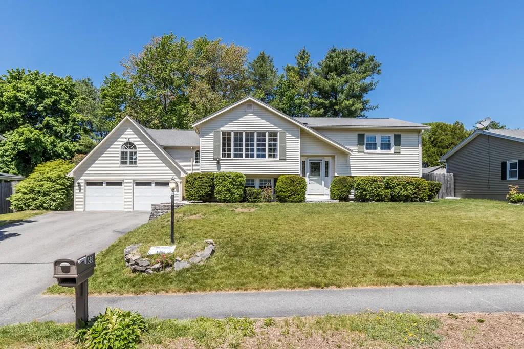 63 Primrose Lane Portland ME 04103