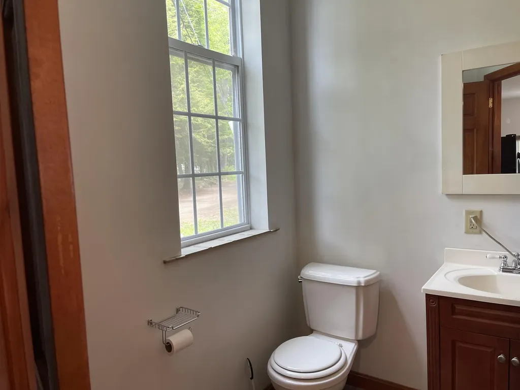 25 Loon Lane Plymouth ME 04969