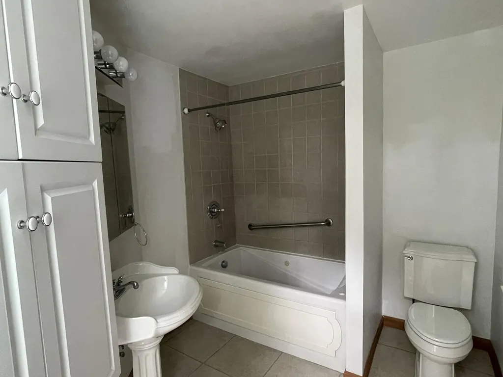25 Loon Lane Plymouth ME 04969