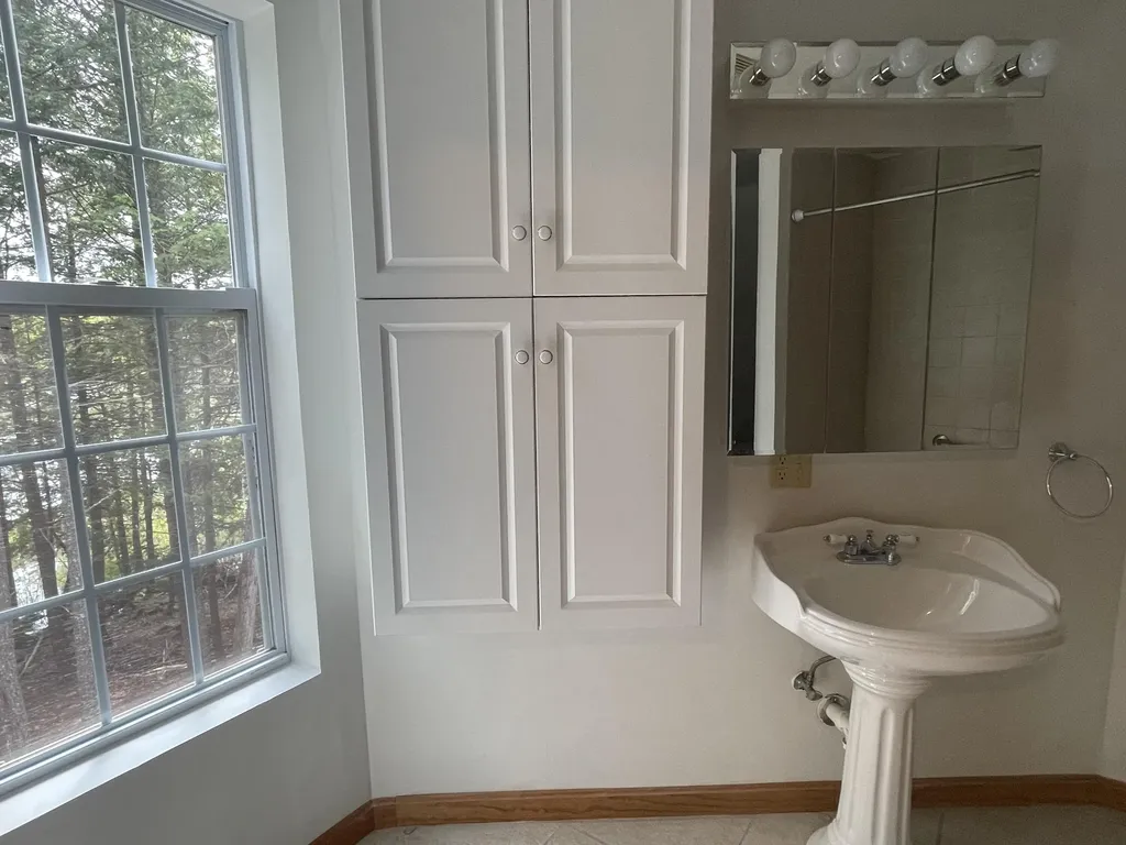 25 Loon Lane Plymouth ME 04969