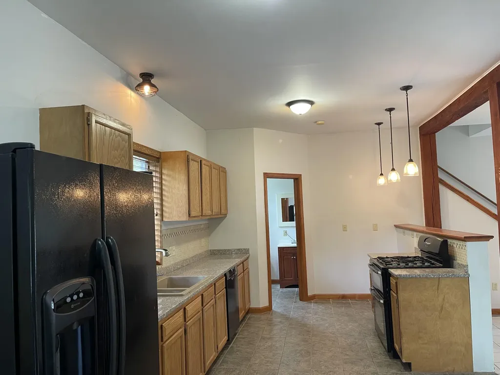25 Loon Lane Plymouth ME 04969