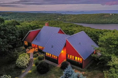11 Sunrise Summit Rockland ME 04841
