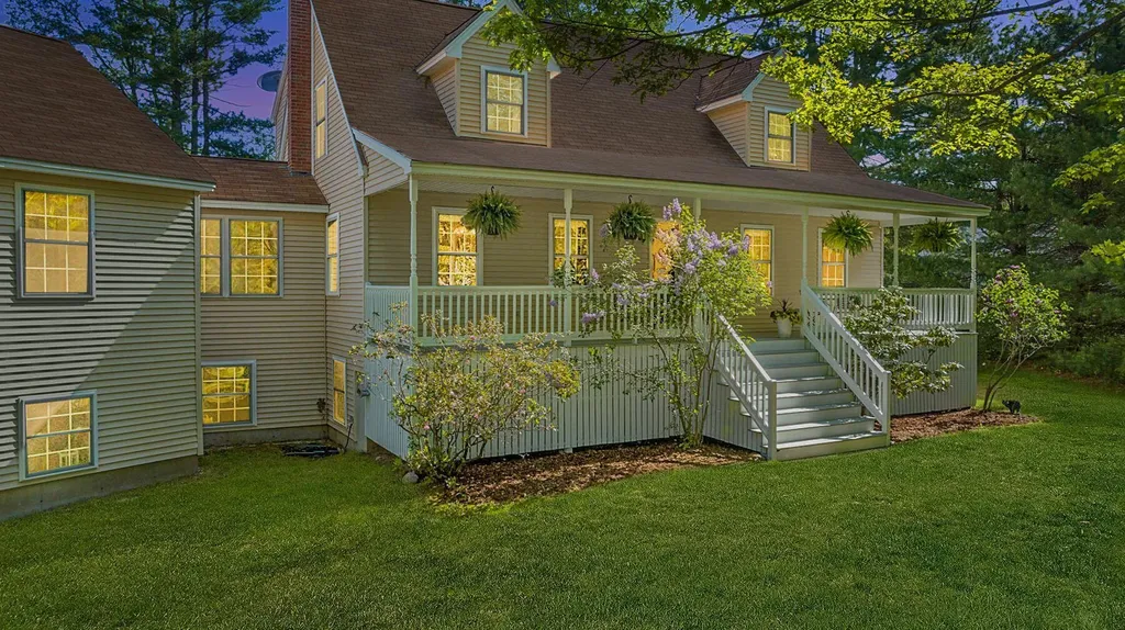 49 Ross Road Kennebunk ME 04043