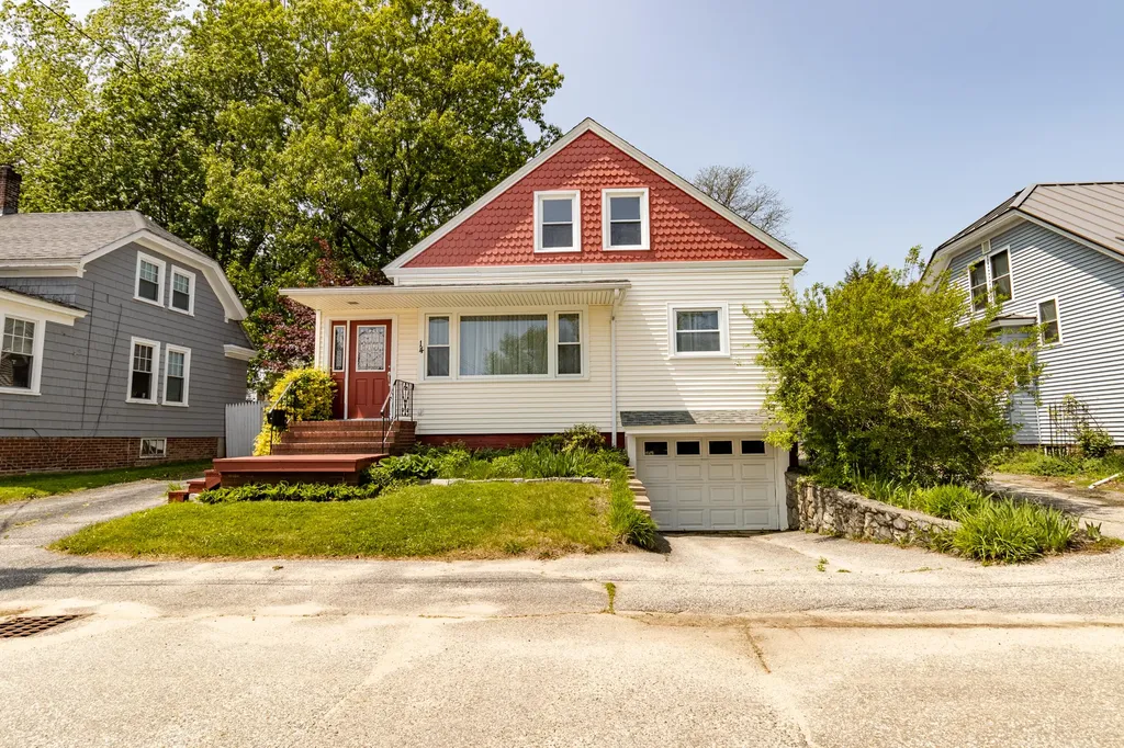 14 Bellegarde Avenue Lewiston ME 04240