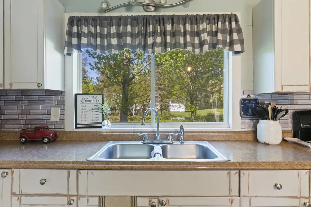 35 Pleasant Street Milo ME 04463