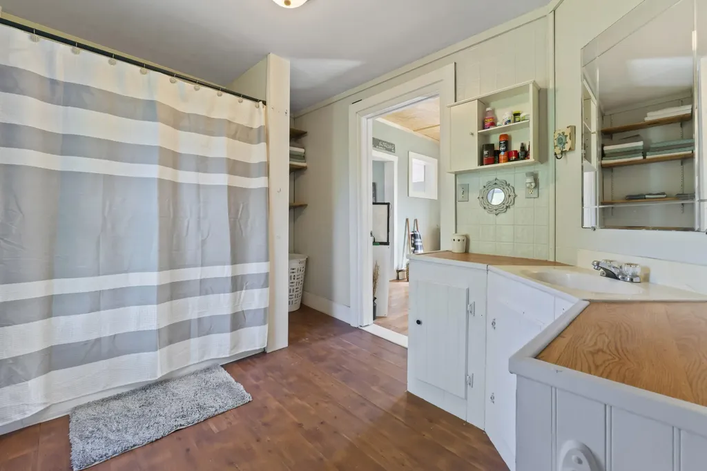 35 Pleasant Street Milo ME 04463