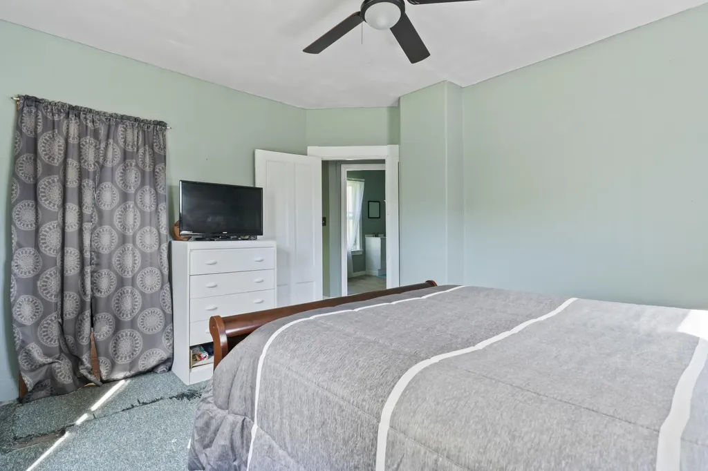 35 Pleasant Street Milo ME 04463