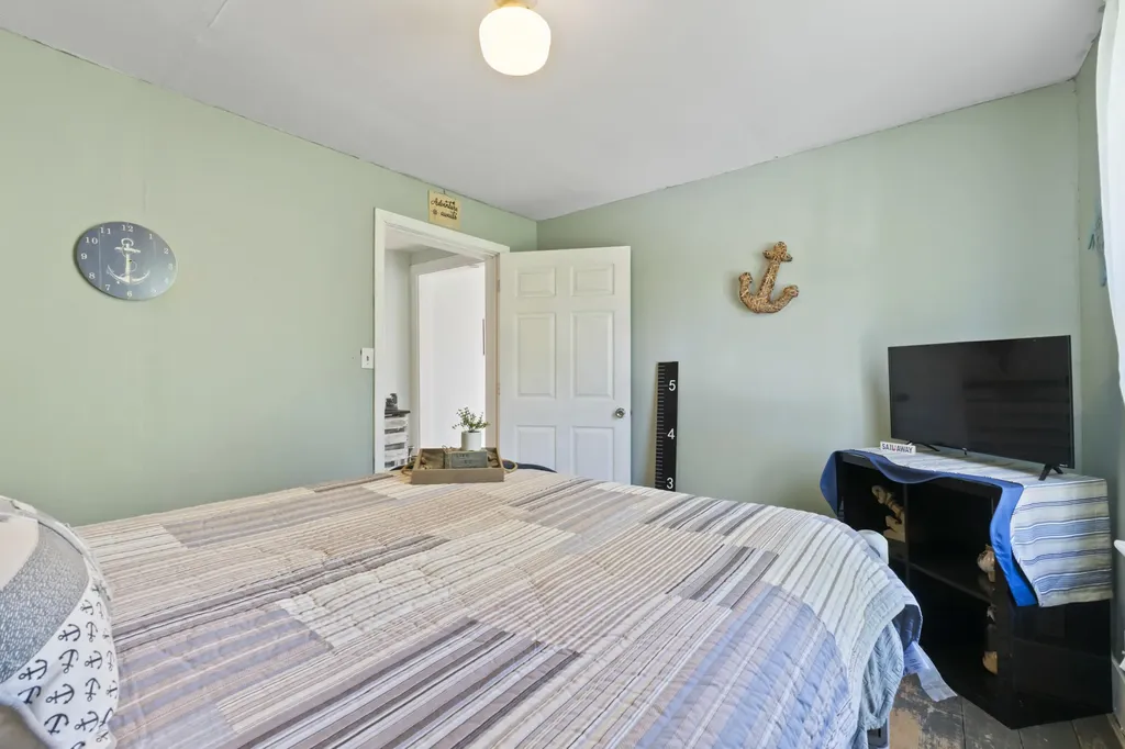 35 Pleasant Street Milo ME 04463