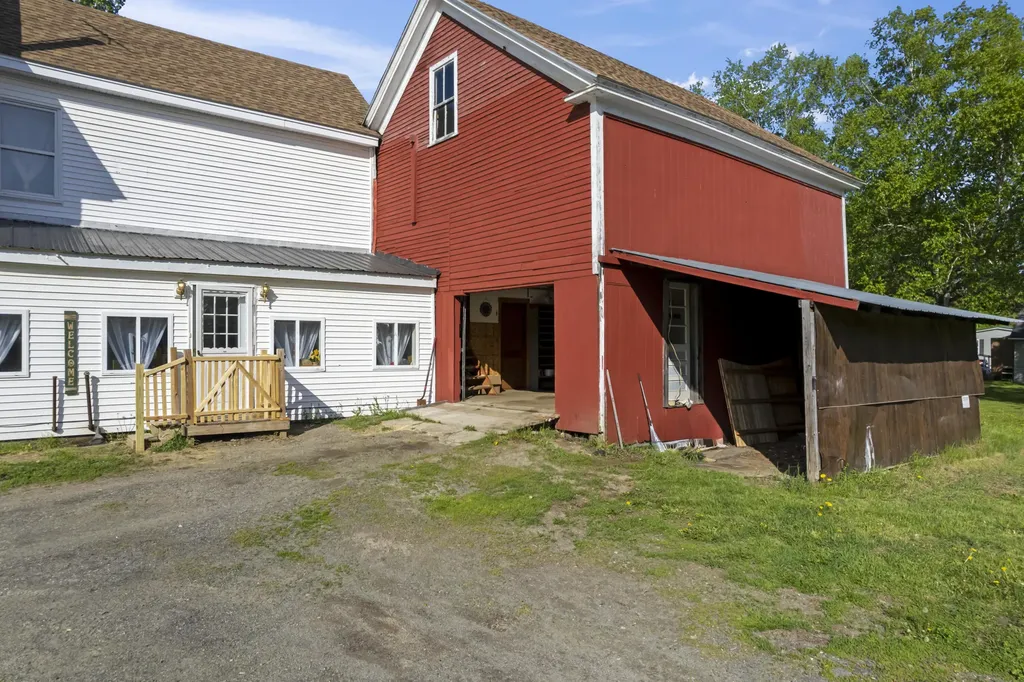 35 Pleasant Street Milo ME 04463