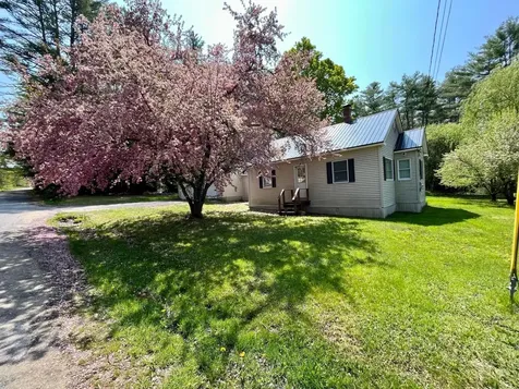 15 Mcwain Hill Road Waterford ME 04088