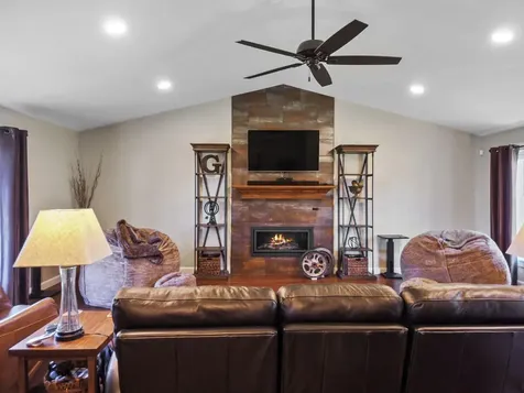 27 Forest Park Waterville ME 04901