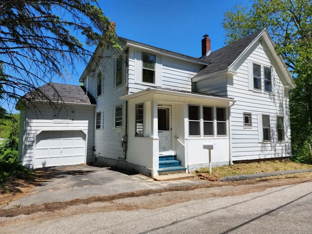 12 South Backfield Road Rumford ME 04276