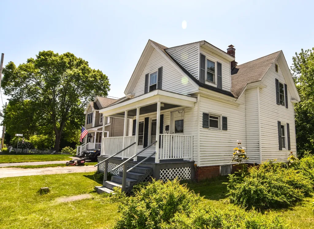118 North Street Westbrook ME 04092