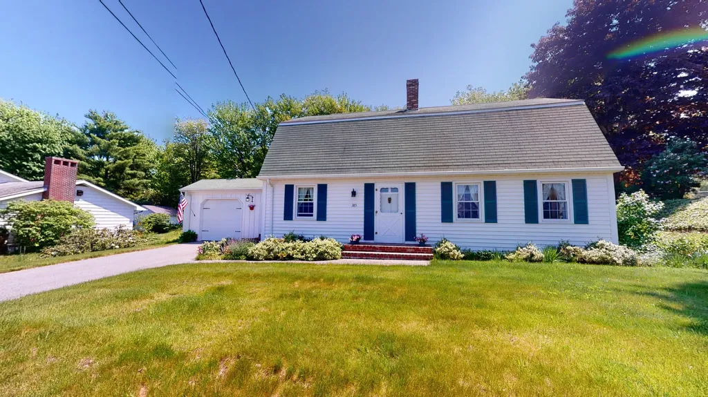 385 East Avenue Lewiston ME 04240