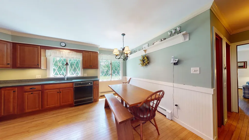 385 East Avenue Lewiston ME 04240