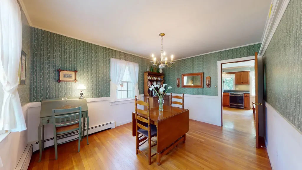385 East Avenue Lewiston ME 04240