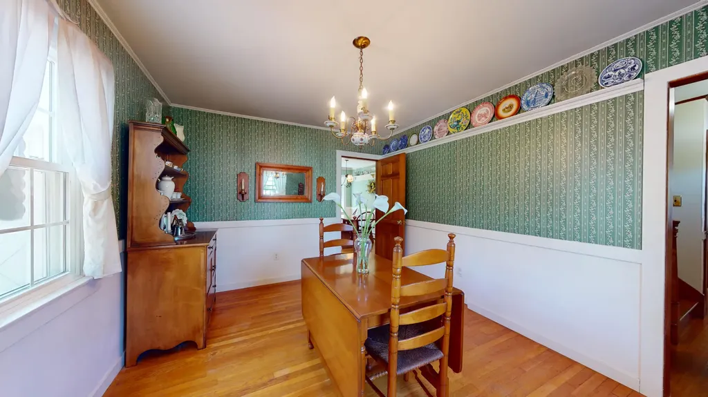 385 East Avenue Lewiston ME 04240